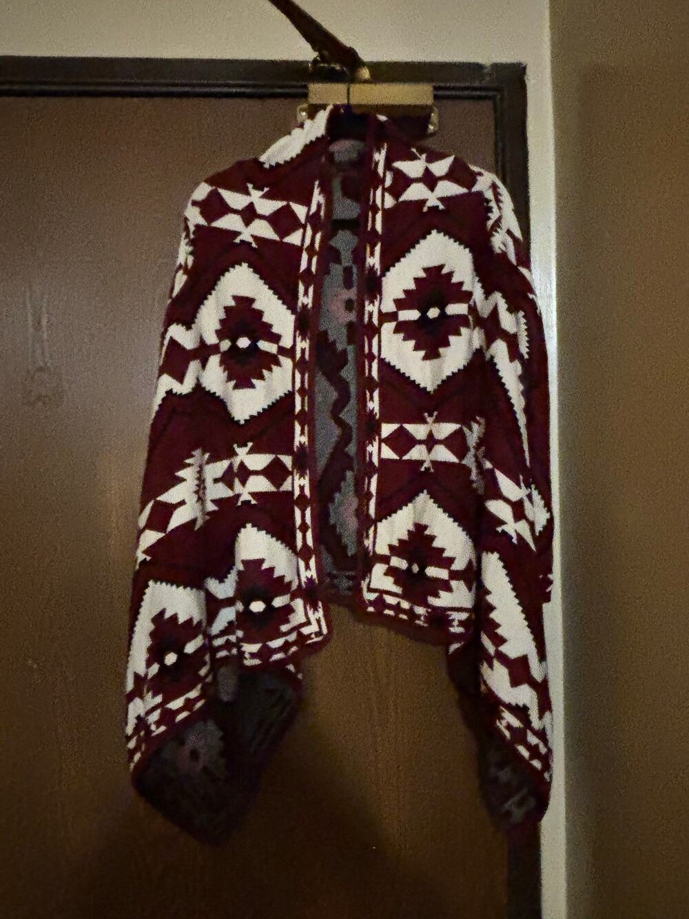 H&M Burgundy/Red Aztec Tribal Geometric Pattern Cardigan/ Shawl Sweater